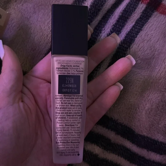 Teint Idole Ultra Wear 225N Long Wear - Picture 6 of 8